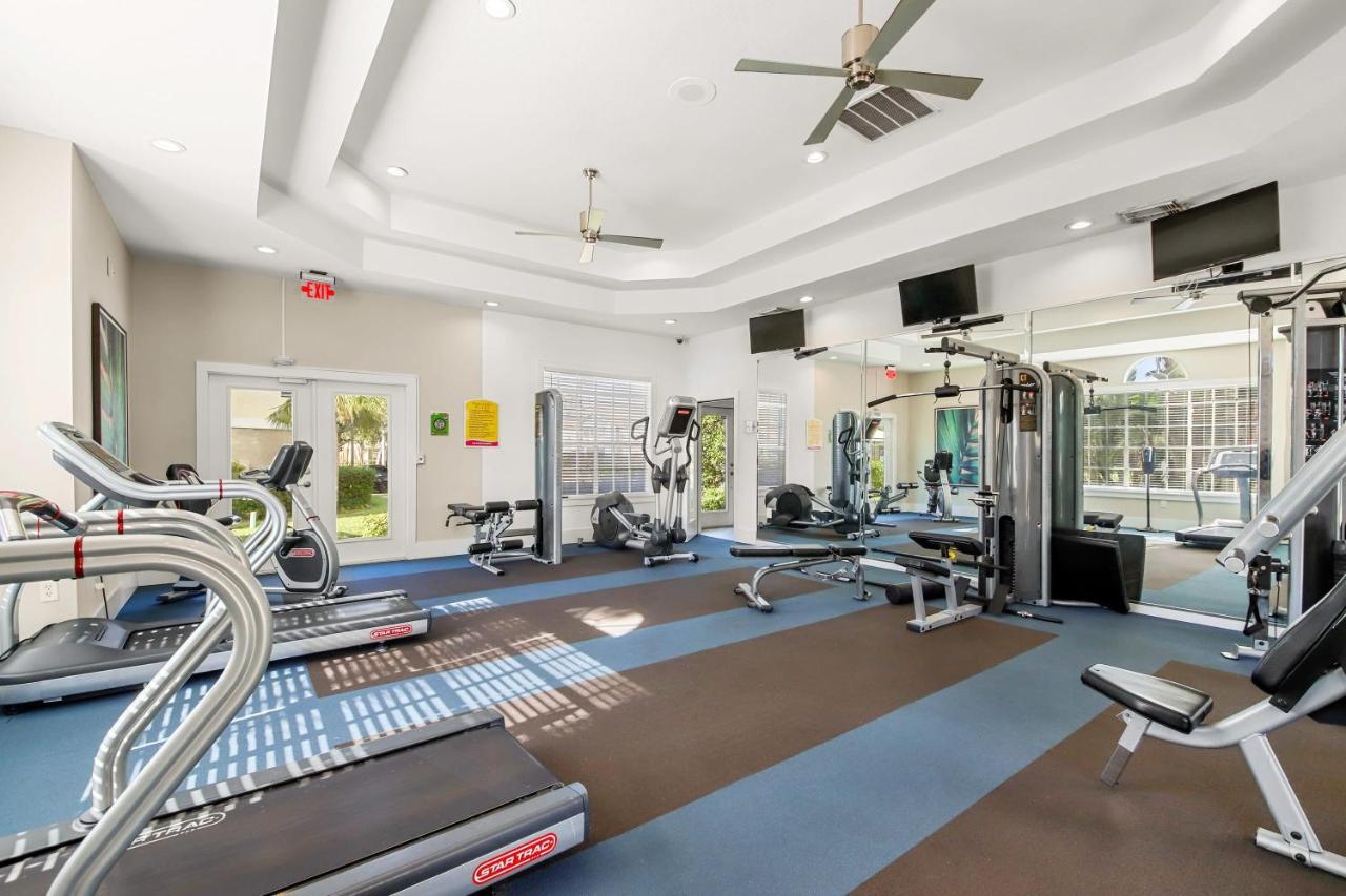 Comfy And Spacious 1Br W Pool Gym Workspace แบรเดนตัน ภายนอก รูปภาพ
